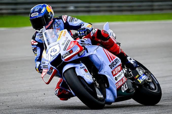 crash-di-gp-silverstone-adik-marq-marquez-optimis-di-race-selanjutnya