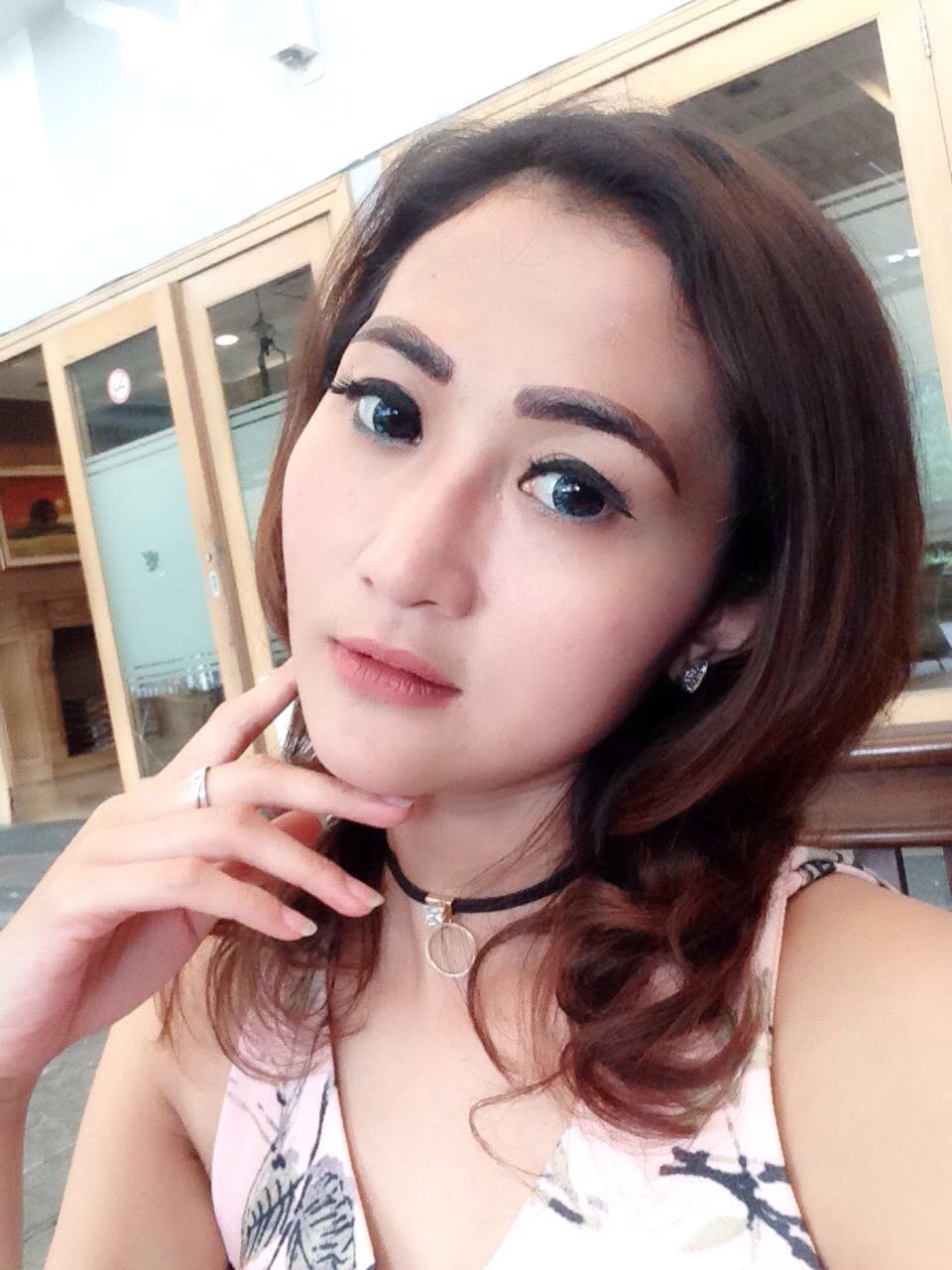 pernah-hilang-ingatan-wanita-cantik-ini-sering-digoda-om-om-necis