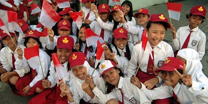 Sah! MK Putuskan SD-SMP Negeri dan Swasta Gratis