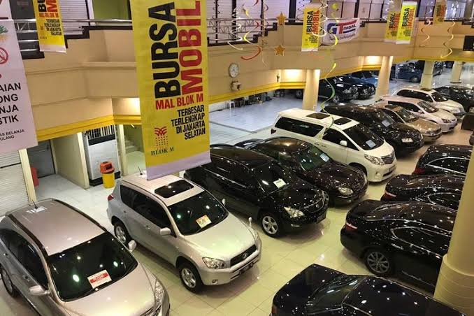 Kemana Larinya Mobil Bekas Yang Tak Laku?