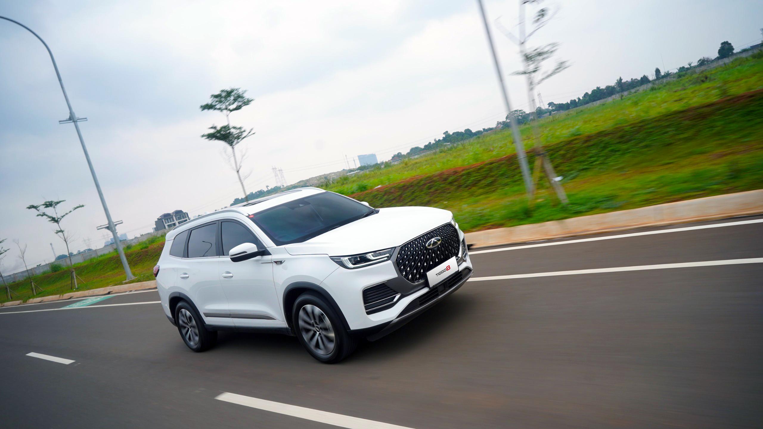 Chery Raih 5 Penghargaan di IIMS Surabaya 2025