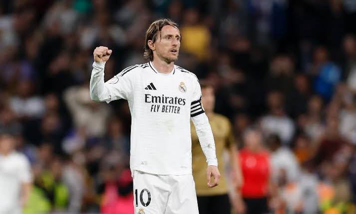 Cari Pengganti Modric, Real Madrid Sedang berburu