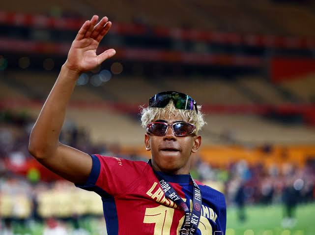 Iniesta Beri Pesan Menyentuh Ke Lamine Yamal