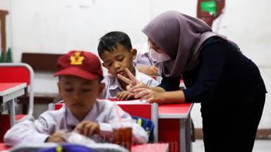 Praktisi Hukum Anggap Surat Edaran Jam Sekolah di Jawa Barat Tak Mengikat