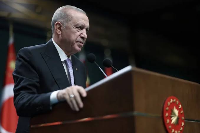 Erdogan Mau Jadi Penengah Perang antara Rusia dan Ukraina