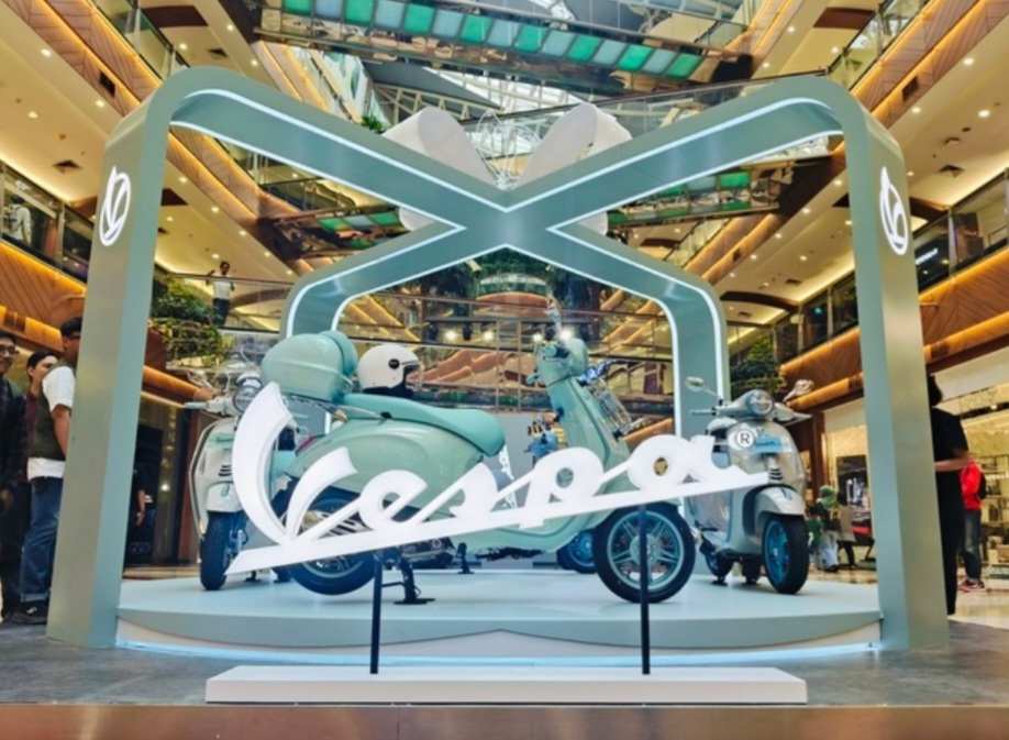 Rayakan Ulang Tahun ke-79, Vespa Bikin Warna Spesial Buat Sprint dan Primavera